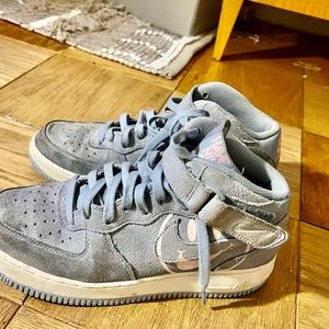 Limited edition have a Nike day blue Air Force one high top